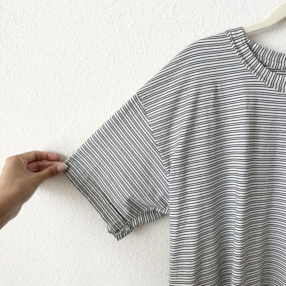 Anthropologie Pilcro Yours Truly Graphic Tee Shirt NWT Size Medium - Picture 9 of 13
